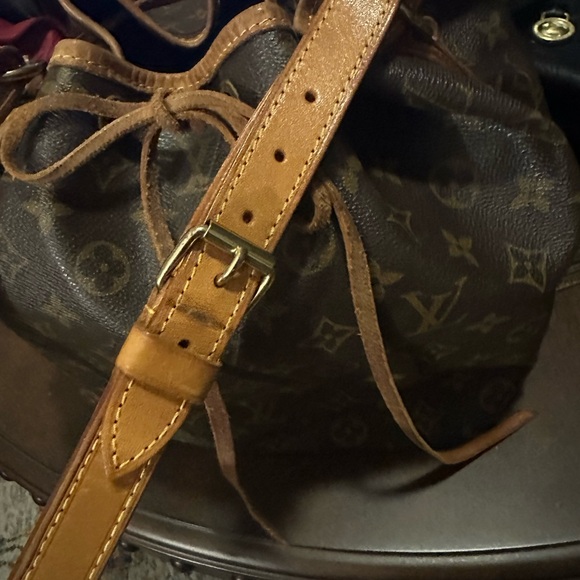 Louis Vuitton Noe - Picture 12 of 16